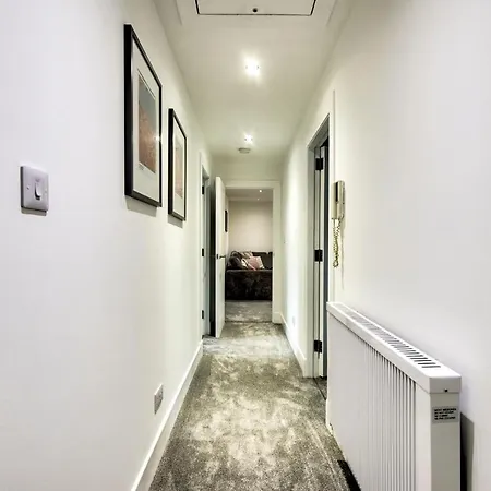 Guestready - Stylish Modern 2Br Flat For 4 - Free Parking
