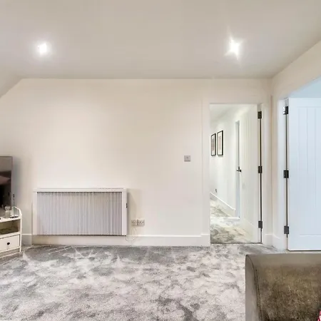 Guestready - Stylish Modern 2Br Flat For 4 - Free Parking Apartament