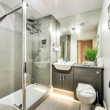 Apartment Guestready - Bright & Modern Flat - Free Parking