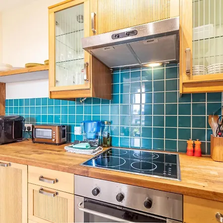 Apartment Pass The Keys Trendy 1Bed Flat Near City Centre - Free Parking Edinburgh