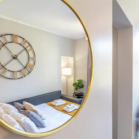 Pass The Keys Spacious And Homely Flat On The Royal Mile