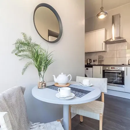 Pass The Keys Spacious And Homely Flat On The Royal Mile *