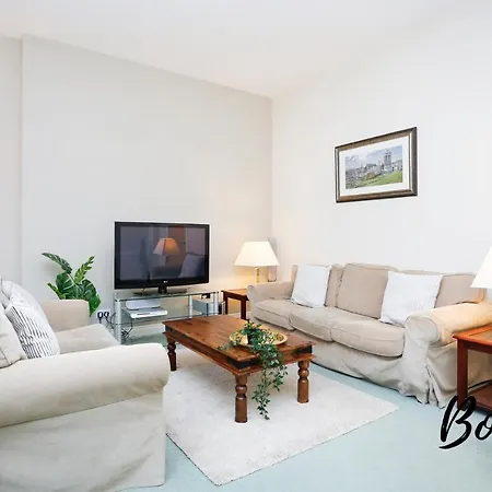 Apartamento Spacious 2br-2ba, Charlotte Square - Free Parking By Bonjour Residences