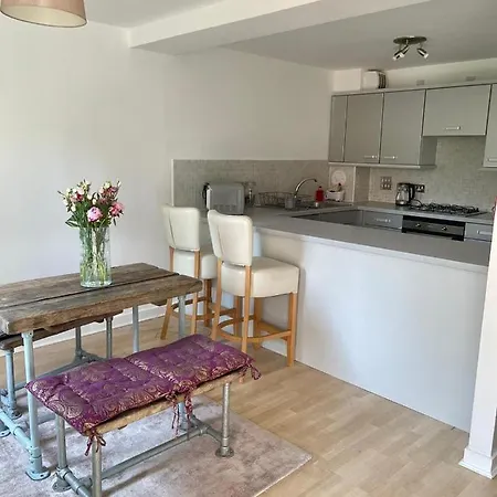 Pass The Keys Lovely 2bedroom Flat With Balcony Appartement Édimbourg