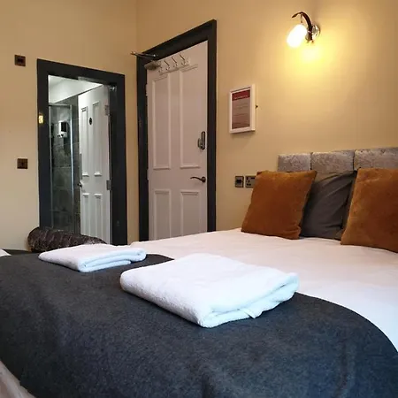 Lower Gilmore Place * Εδιμβούργο