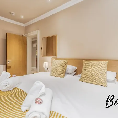 Apartment Gorgeous New Town Main Door 3br-3ba - Free Parking & Patio By Bonjour Residences Edinburgh