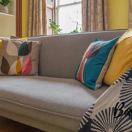 Georgian West End Main Door 2br-1ba, Near Eicc By Bonjour Residences Apartment Edinburgh