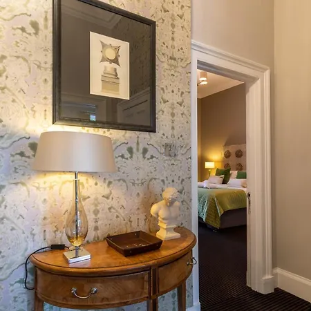 The Edinburgh Address - Castle View Apartment Apartment