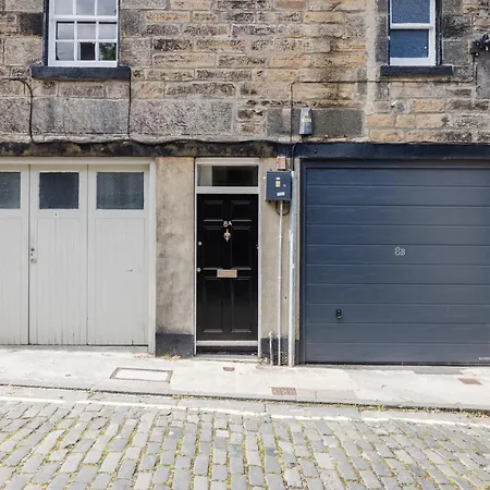 Joivy Beautiful Mews Near Princes Street 에든버러