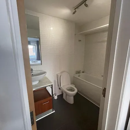 Pass The Keys Lovely 2bedroom Flat With Balcony