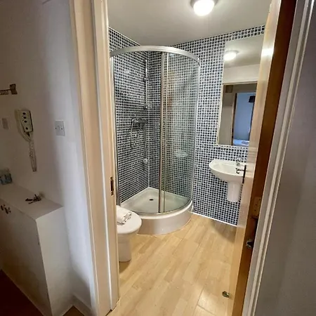 Appartement Pass The Keys Lovely 2bedroom Flat With Balcony Édimbourg