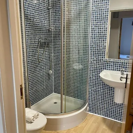 Pass The Keys Lovely 2bedroom Flat With Balcony Edinburgh