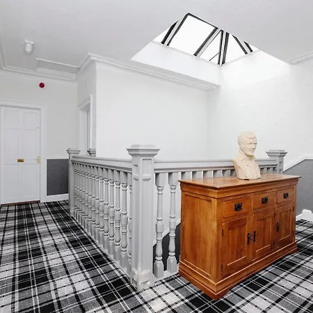 Castle Street 3* Edinburgh