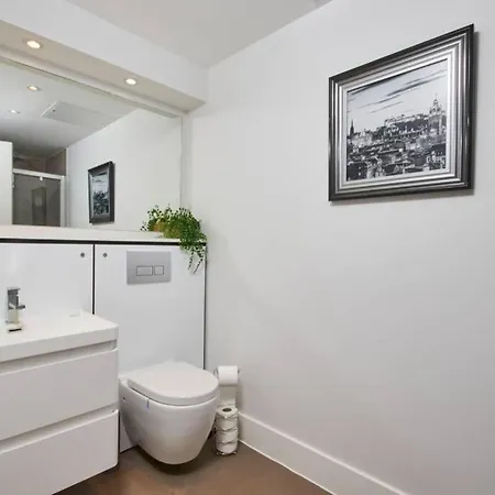 Сasa de vacaciones Stunning Townhouse // Sleeps 8 Edimburgo