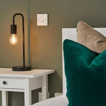 Stunning Townhouse // Sleeps 8 Dom wakacyjny *