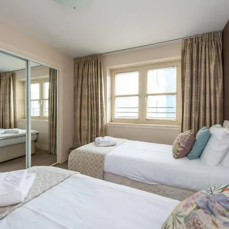 Royal Mile & Arthur's Seat Apt With Private Parking