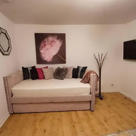 Sleeps 6 On Separate Beds, 4 Smart Tvs, Netflix