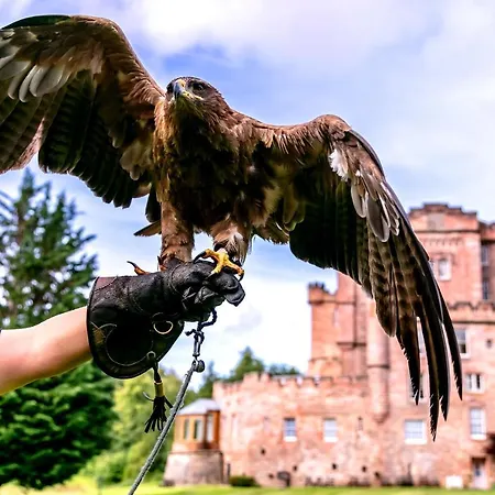 Dalhousie Castle 4*
