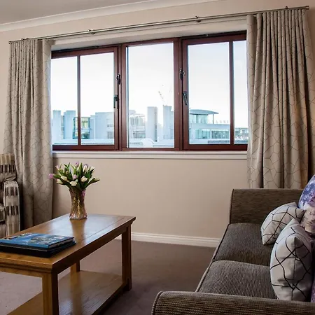 The Knight By Mansley Appart hôtel 4*