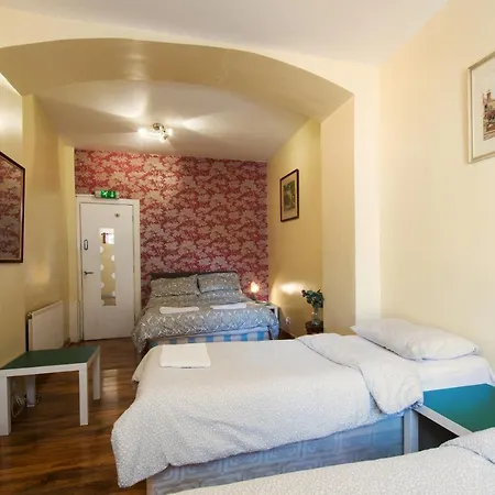 Vakantiehuis 7 Bedroom Townhouse *