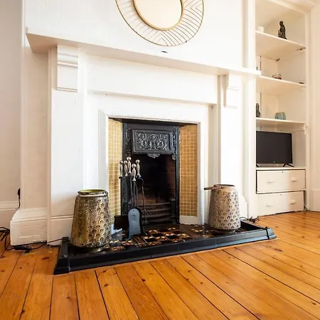 Guestready - Beautiful Period Flat By City Center * Edimburgo