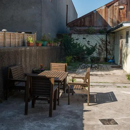 7 Bedroom Townhouse Edinburgh