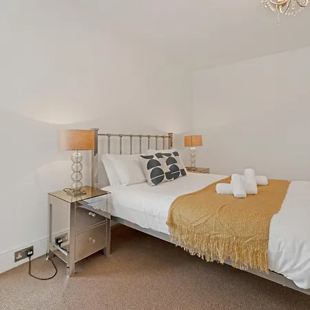 Apartment Old Town Spacious 5br-2ba, Near Royal Mile By Bonjour Residences Edinburgh