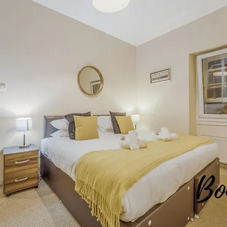 Spacious 2Br-2Ba - Grassmarket - Free Parking By Bonjour Residences Edinburgh Appartamento *