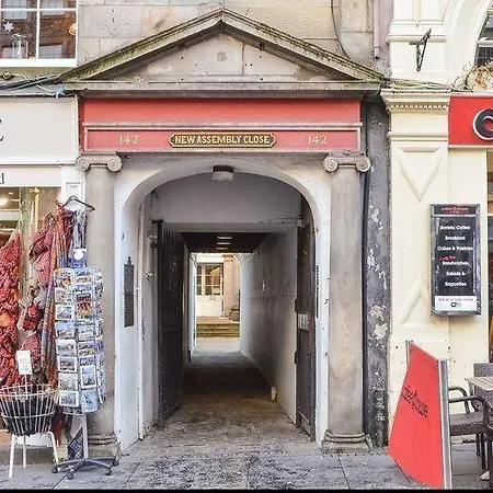 4 Royal Mile Flat Near Castle *