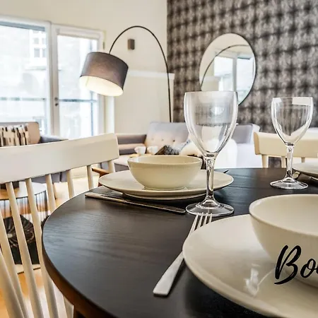 Spacious 2Br-2Ba - Grassmarket - Free Parking By Bonjour Residences Edinburgh