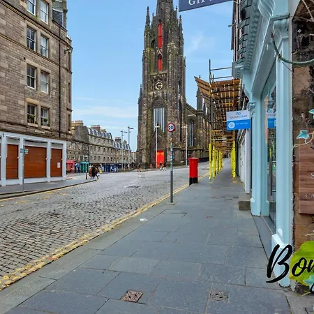 Apartment Royal Mile 4br-3ba - Views & Free Parking By Bonjour Residences