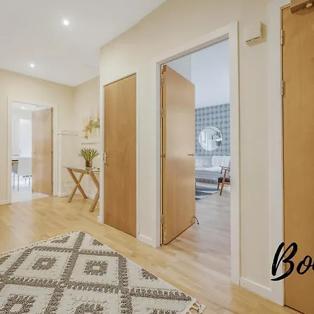 Spacious 2Br-2Ba - Grassmarket - Free Parking By Bonjour Residences Edinburgh Appartement *