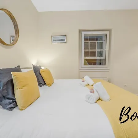 Spacious 2Br-2Ba - Grassmarket - Free Parking By Bonjour Residences Edinburgh *