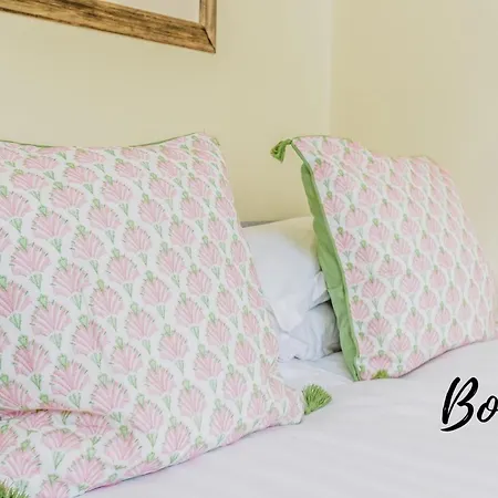 New Town 3br-1ba, St. James Centre - Free Parking By Bonjour Residences شقة *