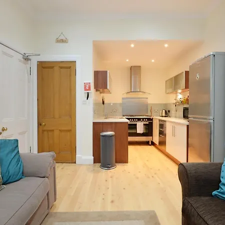 Appartement By The Meadows, Close To Centre