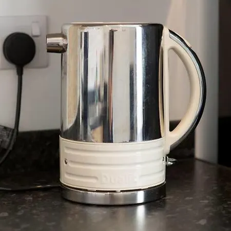 Modern & Bright 1 Bed For 4 Close To Centre! Апартаменты