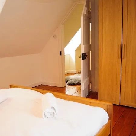 Beautiful Bohemian 2br Flat In The Cowgate *