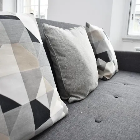 Modern & Bright 1 Bed For 4 Close To Centre! * Эдинбург