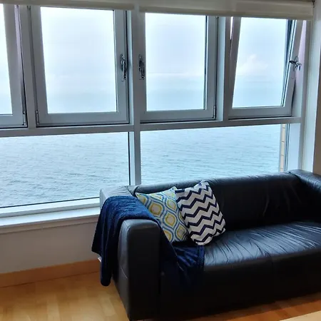 Lejlighed 2 Bed Aprtmt- Waterfront, 5 Beds, Parking Edinburgh