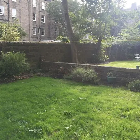 Lejlighed Fringe Base With Garden Near The Meadows