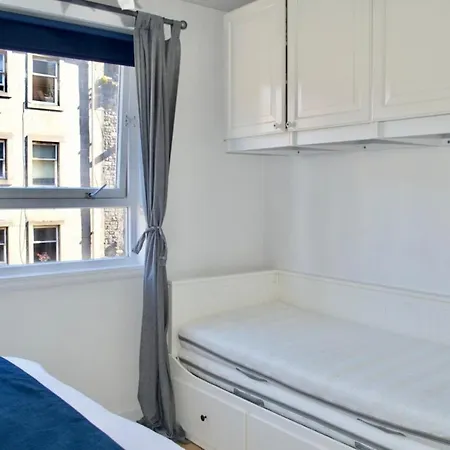Central And Spacious Flat - Royal Mile Apartament Edynburg
