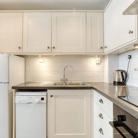 2br In Heart Of Old Town. Castle View + Royal Mile 公寓
