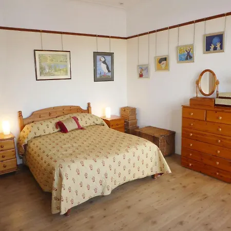 The Cairn 4* Edinburgh