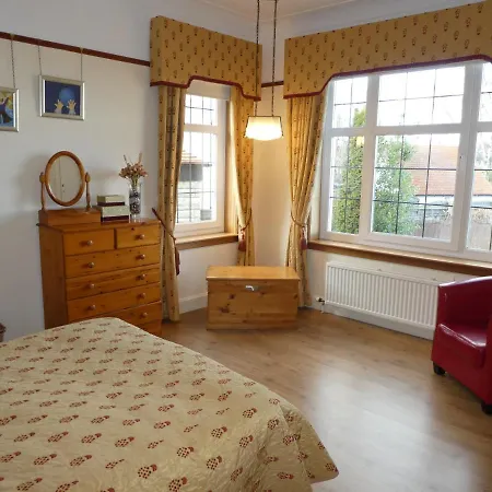 Bed & Breakfast The Cairn 4*