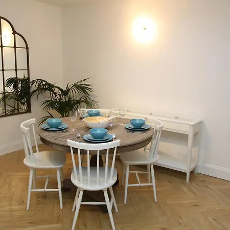 Appartement Centre New Town 2 Bedroom Flat *