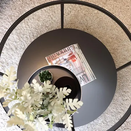 Joivy Modern 1 Bed Flat In West End, Close To Princes Gardens Edinburgh