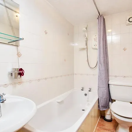 The Stunning Duplex Sleeps 8 Apartment Edinburgh