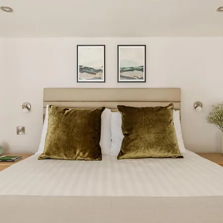 Museum Apartment Edinburgh