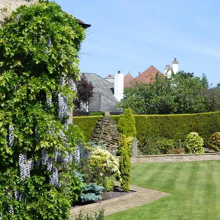 The Cairn Bed & Breakfast Edinburgh
