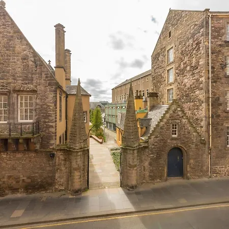 Apartment Guestready - Elegant 2br Period Flat In Oldtown